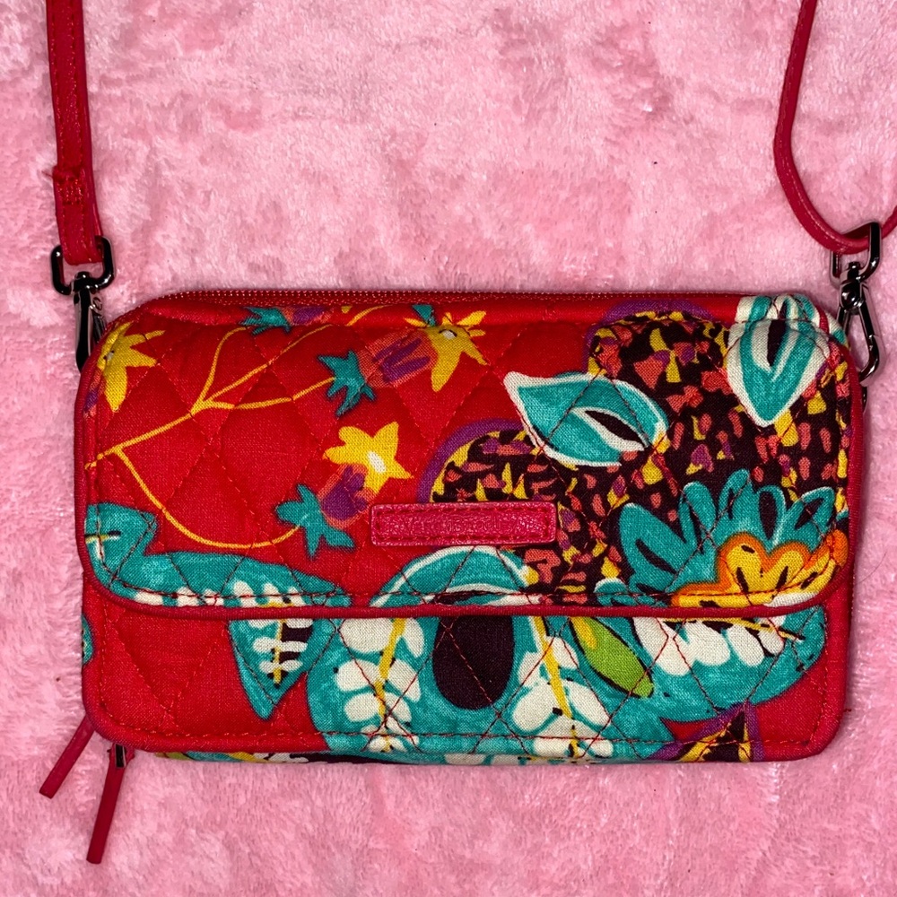 VERA BRADLEY Rumba Pattern All In One RFID Crossbody  NWOT